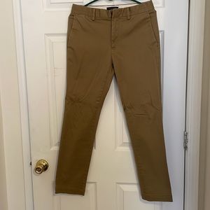 Banana Republic Aiden Chino pants